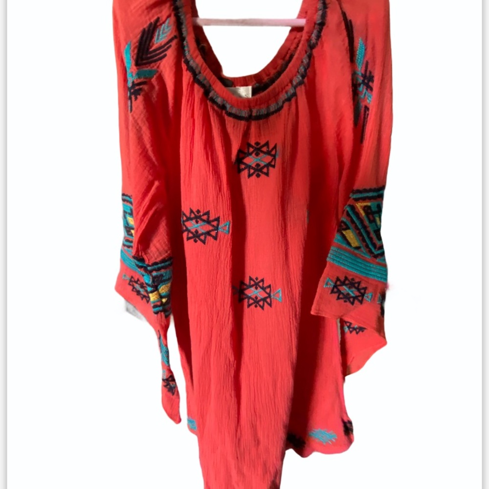 Women’s summer top